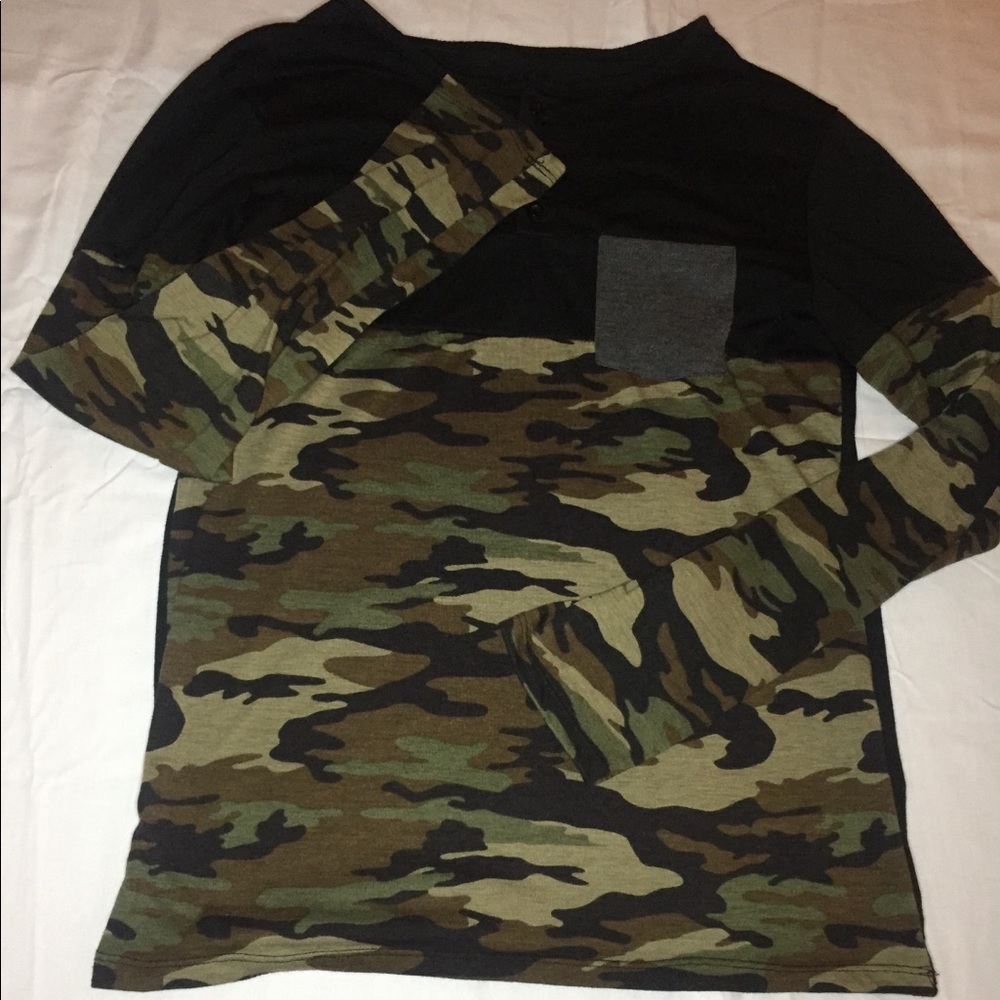 Carbon Longsleeve Henley Shirt